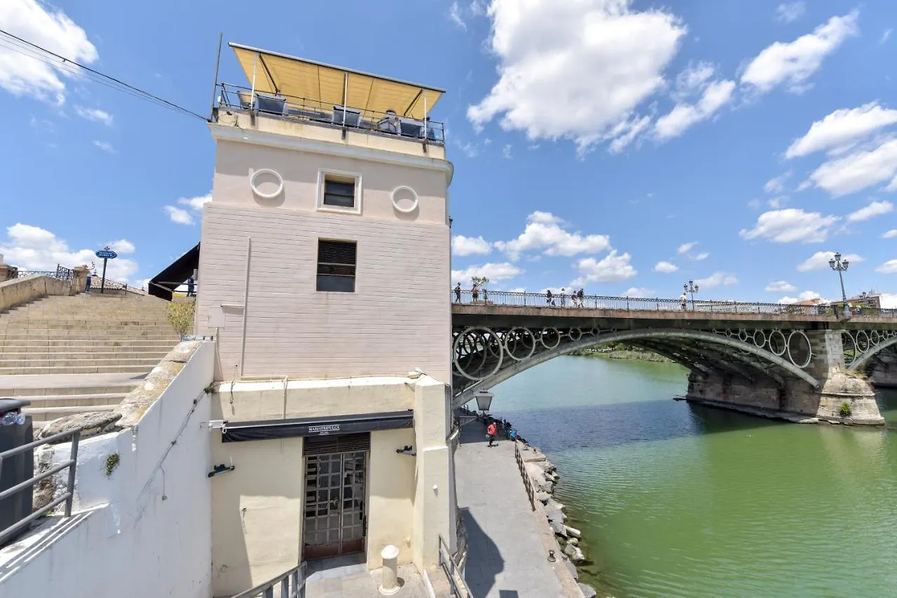 Alohamundi Pureza II Apartment Seville