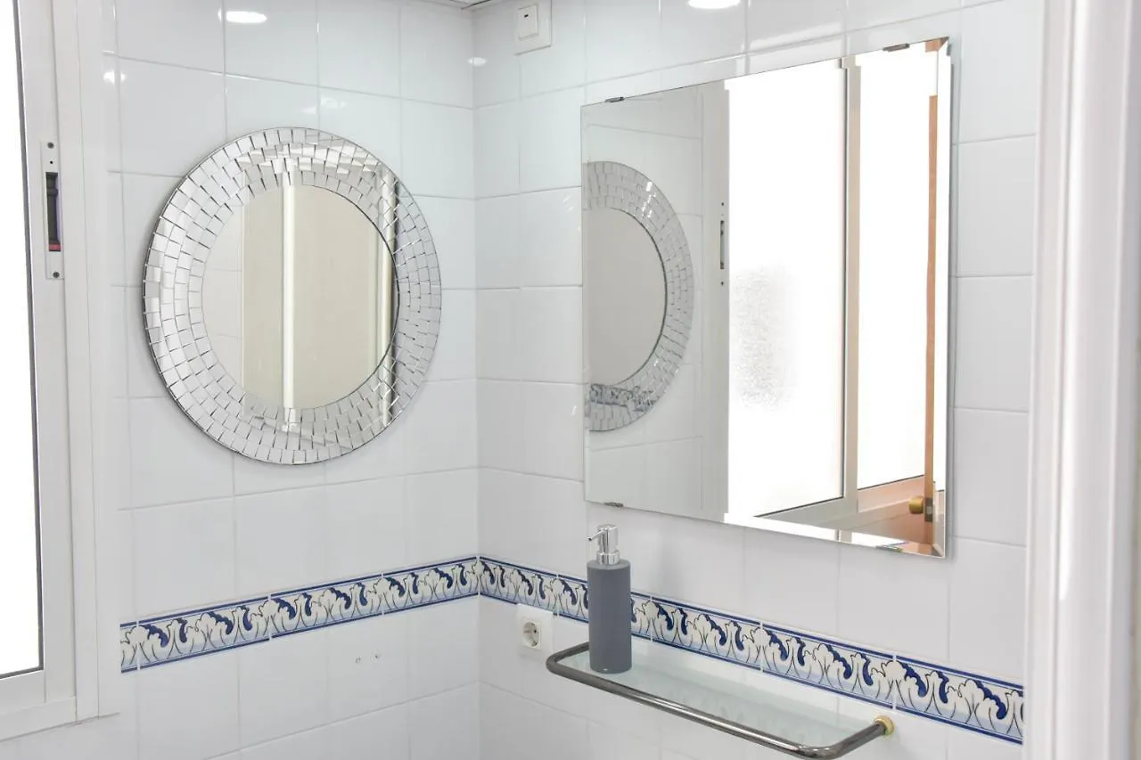 Alohamundi Pureza II Apartment Seville